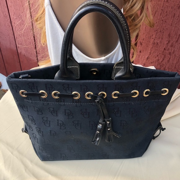 Dooney Bourke Vintage Hobo Black Purse - Picture 4 of 9